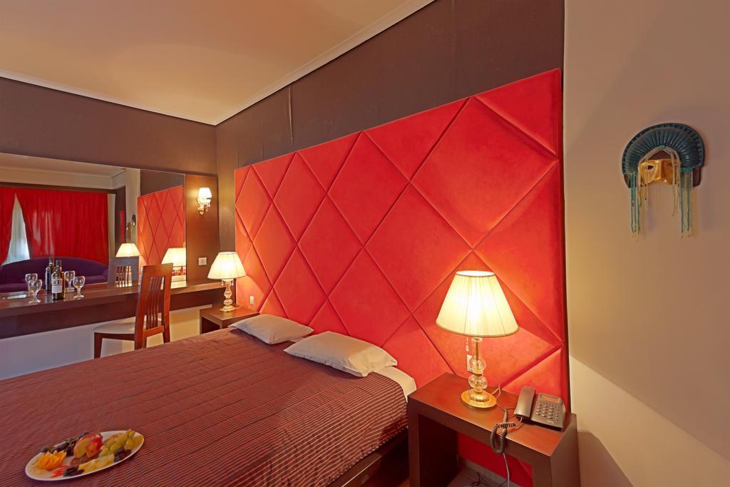 Grand Platon Hotel Olympiakí Aktí Buitenkant foto