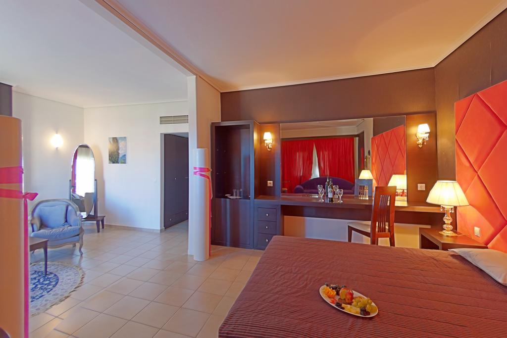 Grand Platon Hotel Olympiakí Aktí Buitenkant foto