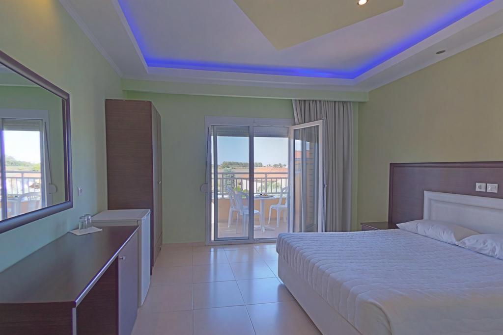 Grand Platon Hotel Olympiakí Aktí Buitenkant foto