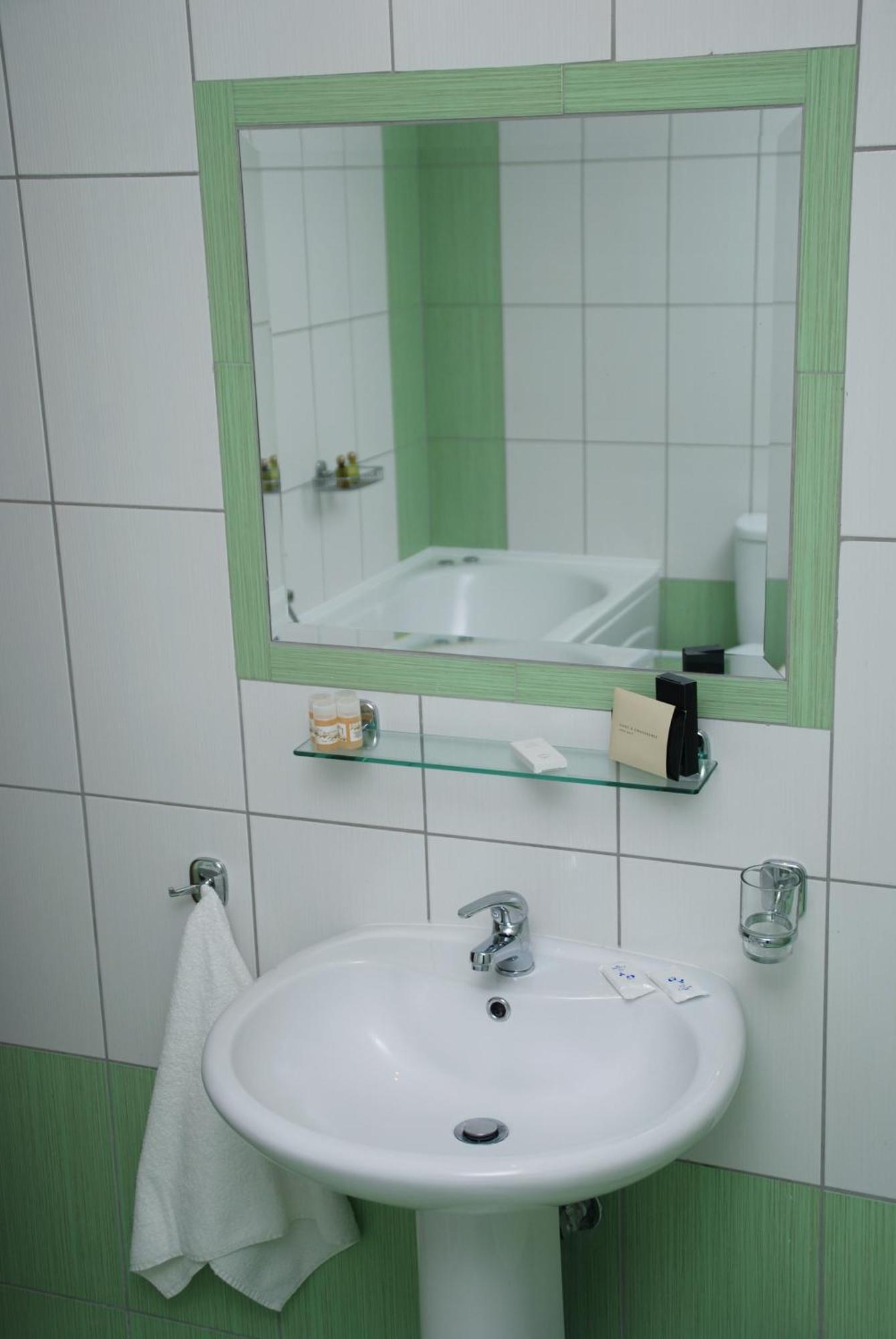 Grand Platon Hotel Olympiakí Aktí Buitenkant foto