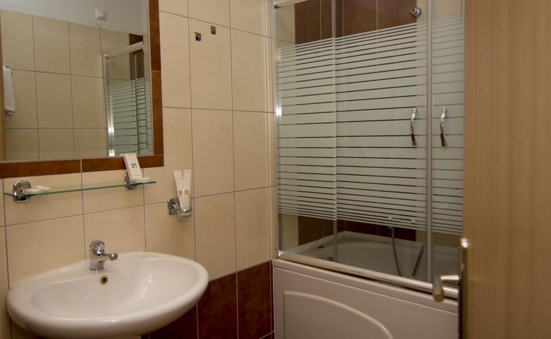 Grand Platon Hotel Olympiakí Aktí Buitenkant foto