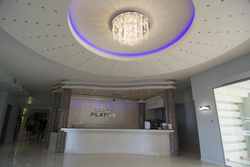 Grand Platon Hotel Olympiakí Aktí Buitenkant foto