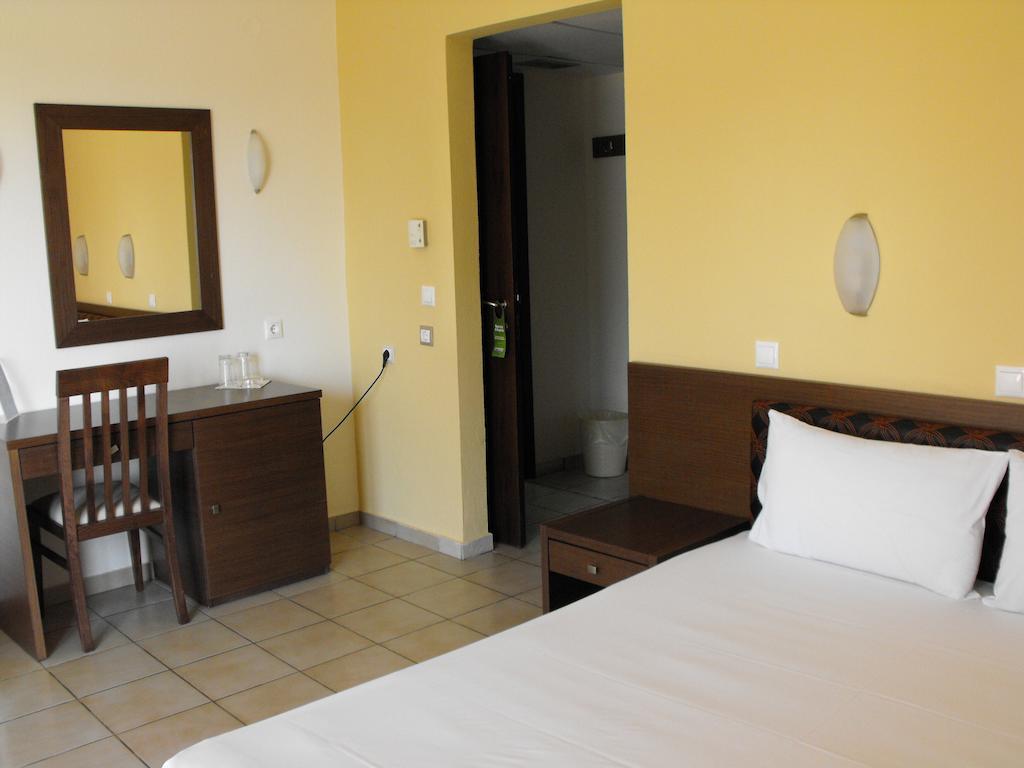 Grand Platon Hotel Olympiakí Aktí Kamer foto