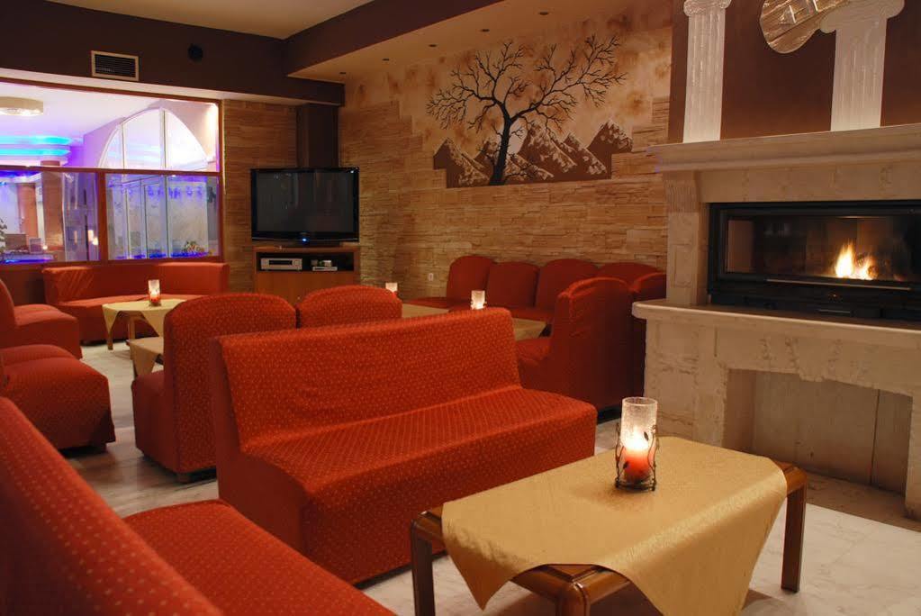 Grand Platon Hotel Olympiakí Aktí Buitenkant foto
