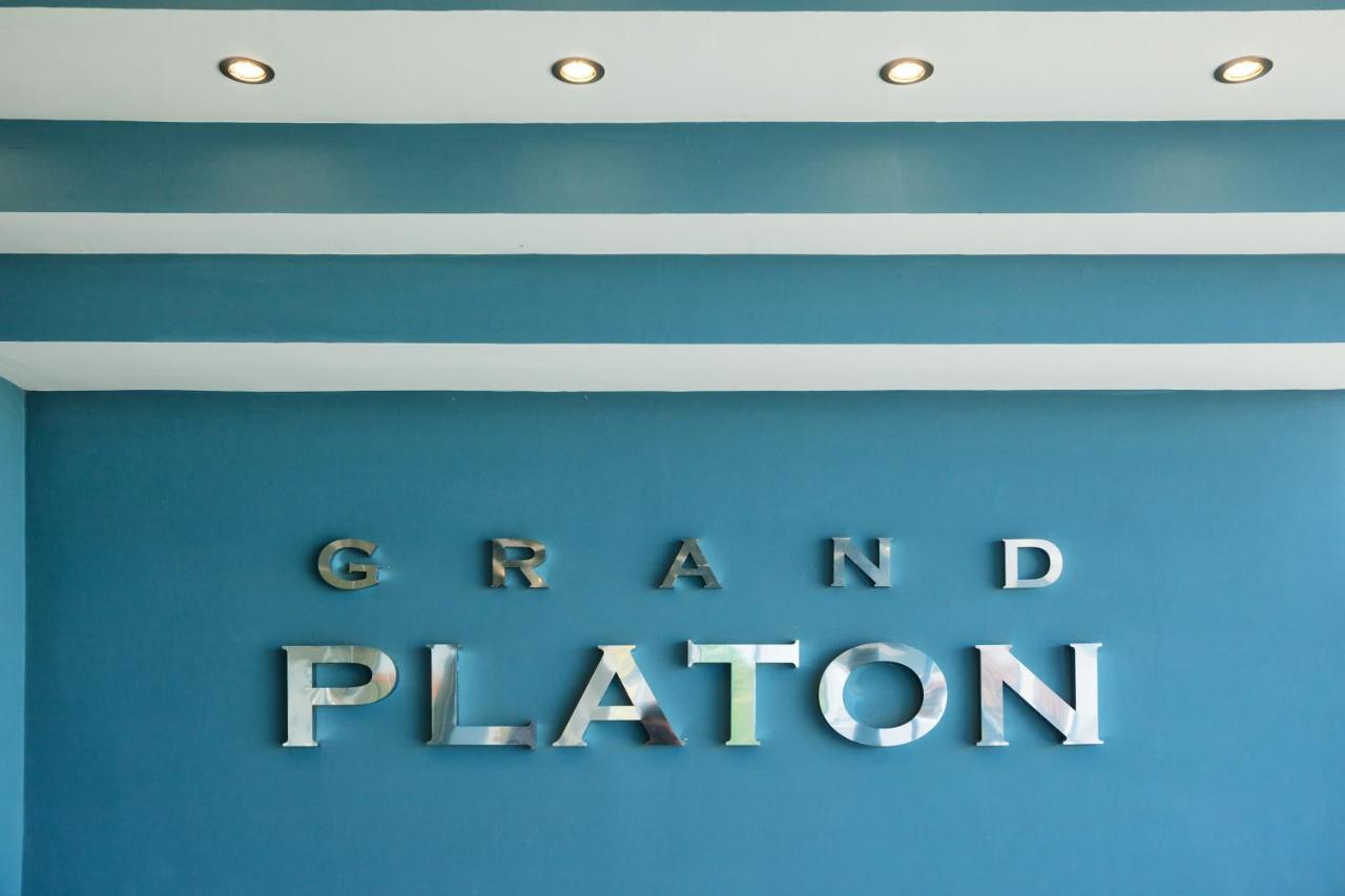 Grand Platon Hotel Olympiakí Aktí Buitenkant foto
